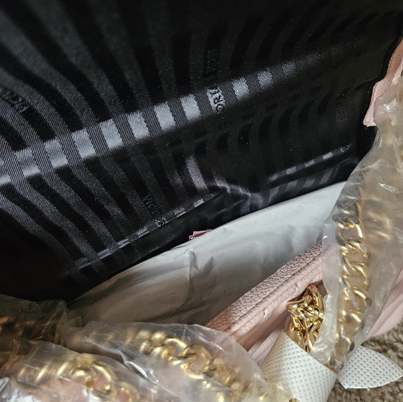 Victorias Secret Pink Quilted Women's Bag - Picture 5 of 6